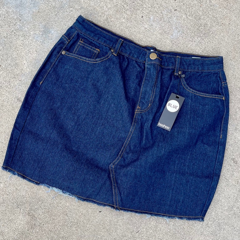 WOMEN’S PLUS SIZE DISTRESSED JEAN SKIRT 12 MINI
